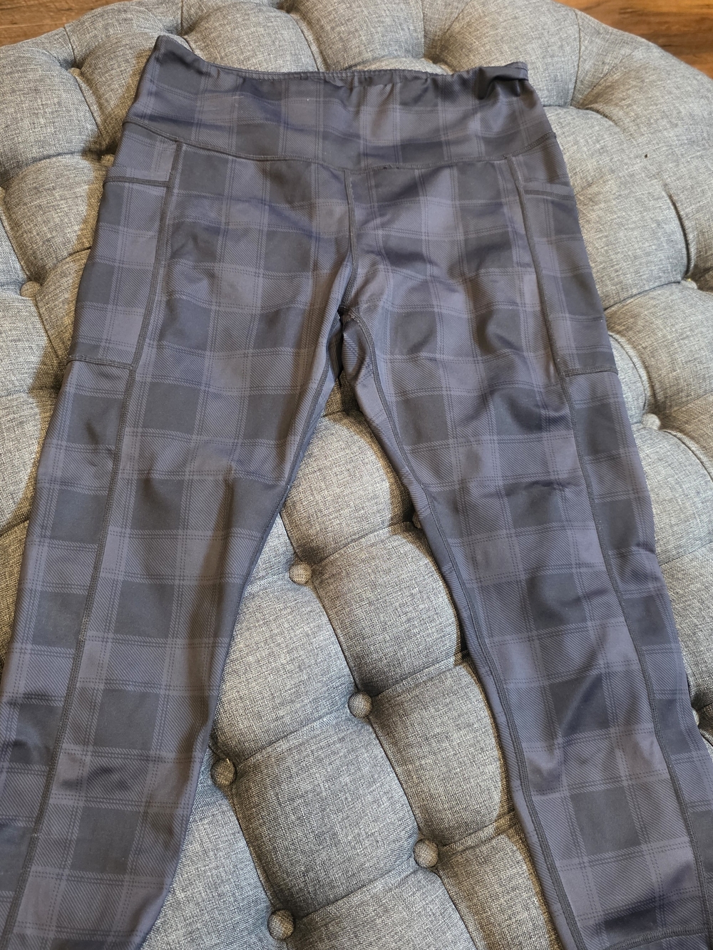 CVG Black Gray Chexk Capri Leggings with Side Pockets